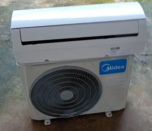 Ar condicionado convencional Midea 9k já com instalação 