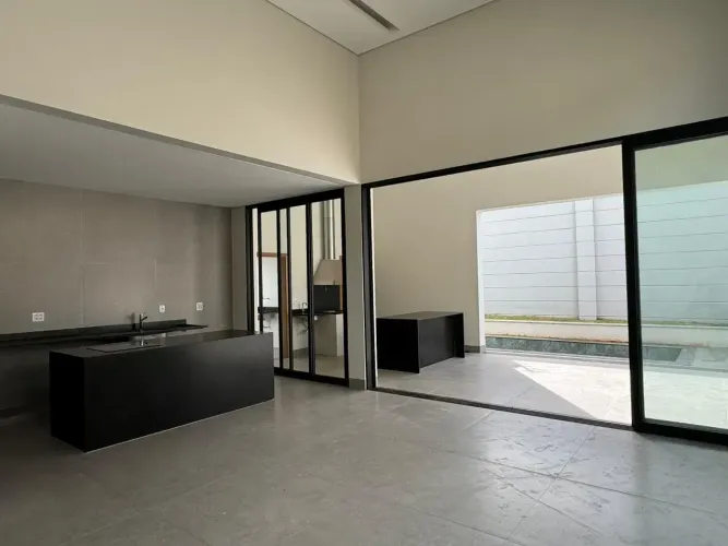 Alphaville Uberlândia 2 - Casa de condomínio para venda com 218 metros 4 suítes