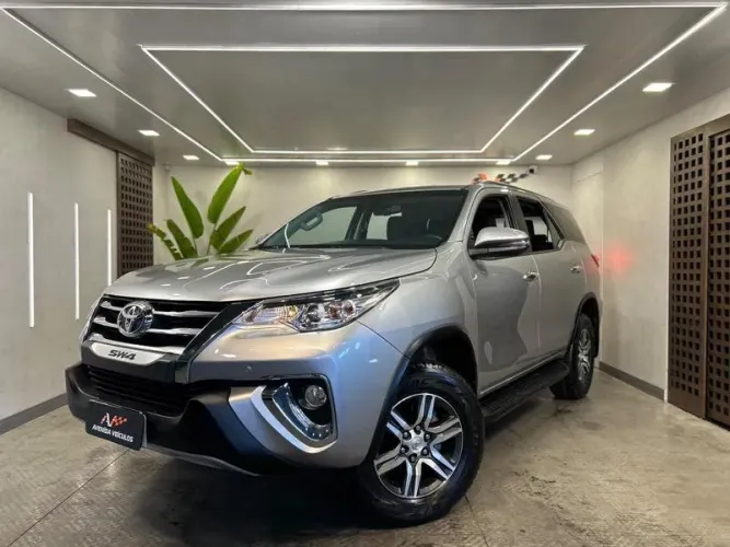 Toyota Hilux SW4 SRV 4X2 2.7 Flex 16V Aut. 2019