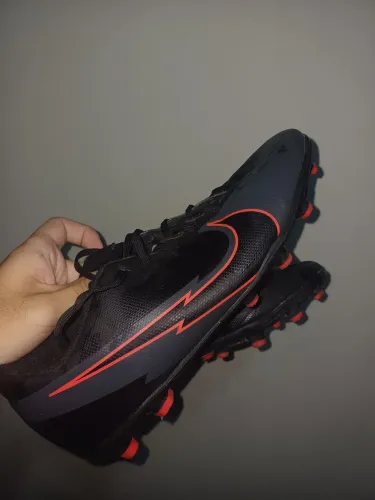 Chuteira Campo Mercurial Vapor 13 Academy Nike FG - Preto+Chumbo