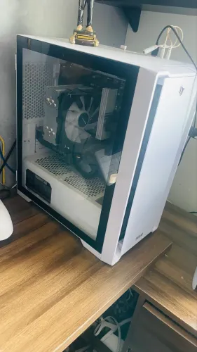 Pc Gamer gtx 1650 Super Ryzen 7 5700x 16gb RAM Ssd 1TB + SATAS