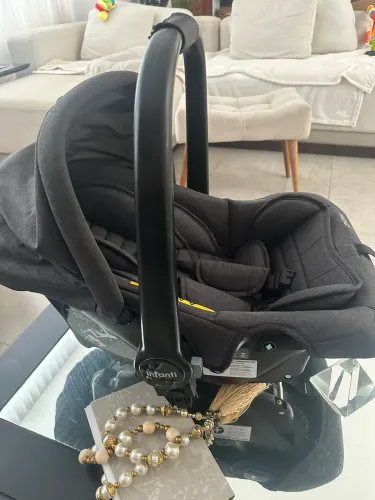 Bebê conforto infanti Romanzo 