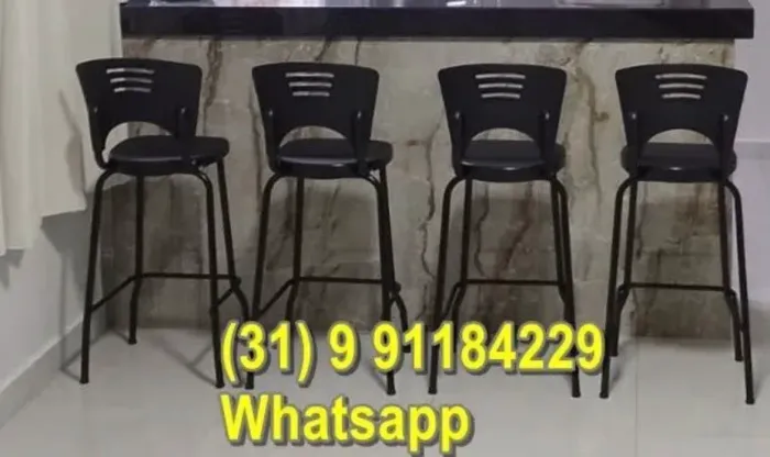 Banquetas altas novas 70 cm cor preta Frete grátis 
