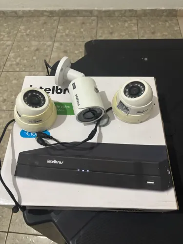 Gravador digital de vídeo mais câmeras