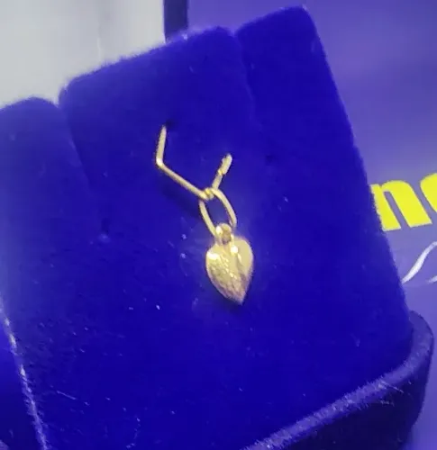 Pingente Coração Ouro 18 Kilates Peso 0.26 Grama 6 mm                                     