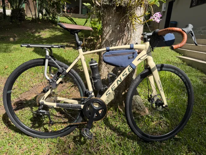 Bike gravel Sense Versa M Shimano Sora - equipada
