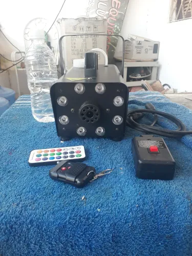 Vendo máquina de fumaça nova