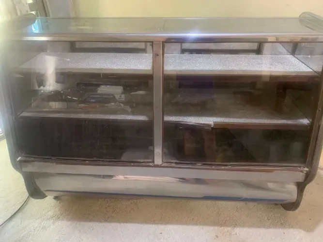 EXPOSITOR REFRIGERADO - BALCÃO FRIO 220V
