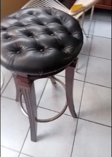 Banqueta Vintage Capitonê