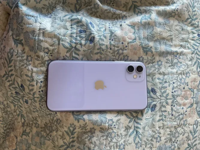 iphone 11 ? 128 gb