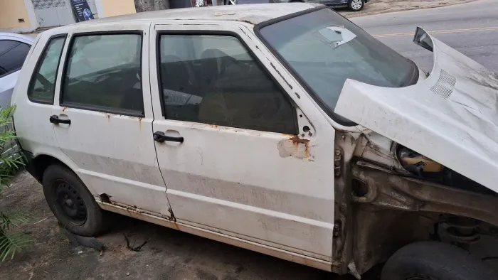 Sucata Fiat uno 