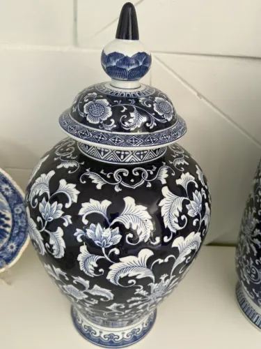 Vasos decorativos em locas