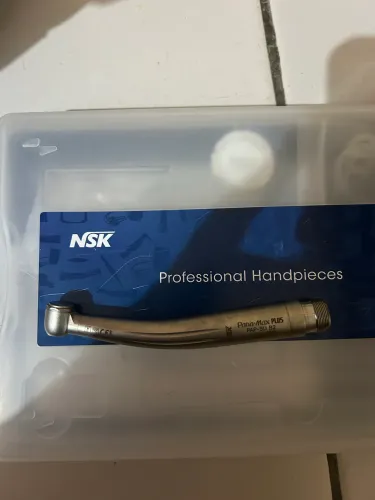 Caneta alta rotação NSK com defeito 