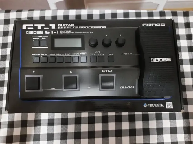Pedaleira BOSS GT-1 para Guitarra
