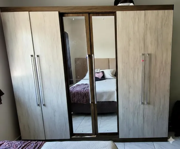 Guarda toupas casal com.prquenas avarias