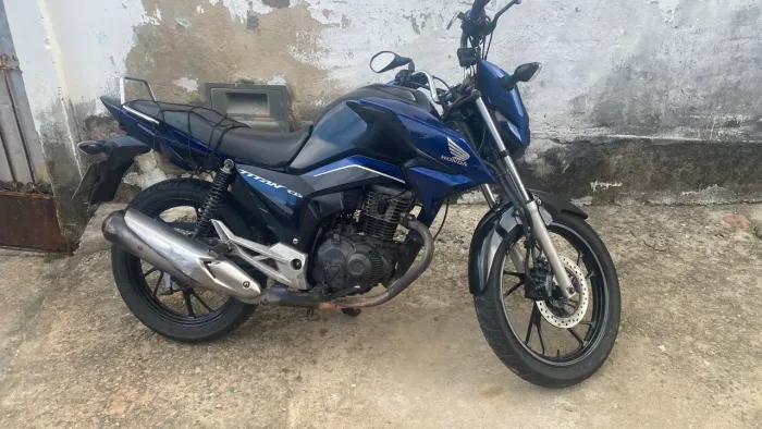 Vendo essa titan 160 leia..