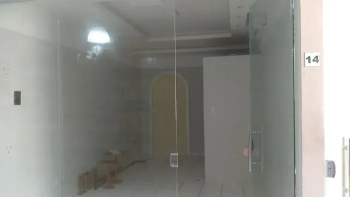 Alugo Loja no Centro Comercial São Marcos.