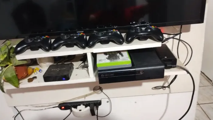 Vendo Xbox 360 super slim ?
