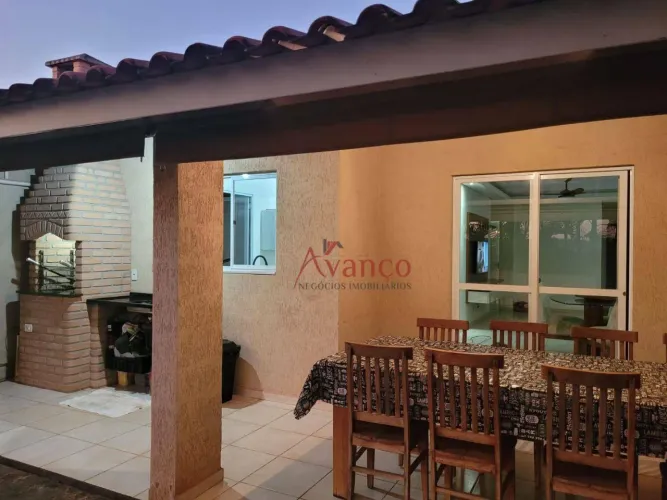 Casa com 3 dormitórios à venda por R$ 590.000,00 - Jardins de Athenas - São José do Rio Pr