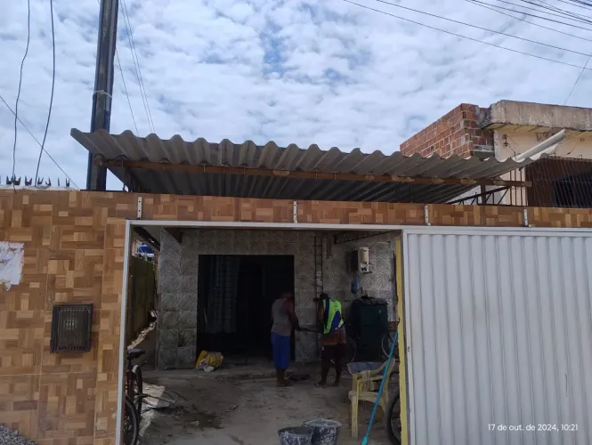 Vende-se coberta completa para garagem