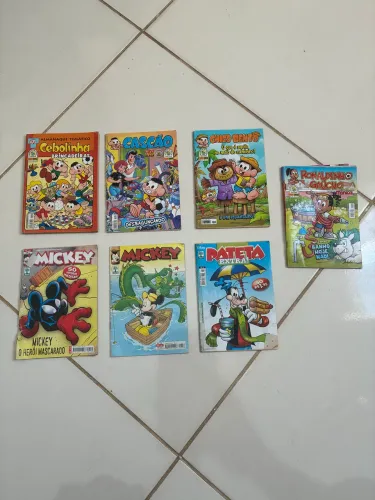 Lote 7 gibis turma da Mônica, mickey, pateta