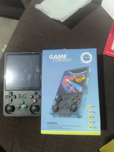 Vendo Console Portátil Retrô R36S Plus