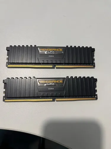 Memória DDR4 16GB 2x8GB Corsair processador I3 HD