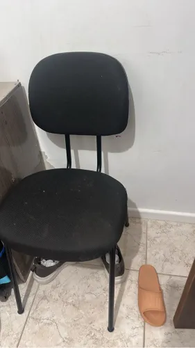 Vendo mesa mais cadeira