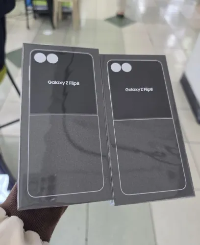 Samsung Galaxy Z Flip 8 Lacrado com Nota 512GB