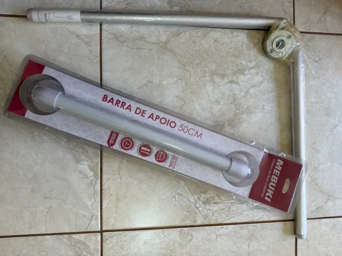 Barras de Apoio e Assento almofadado p/ banheiro Idoso e Cadeirante - Novos