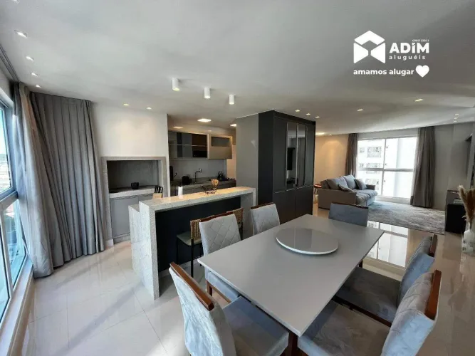 Apartamento Alto padrão Mobiliado a poucos metros do mar em Balneário Camboriú