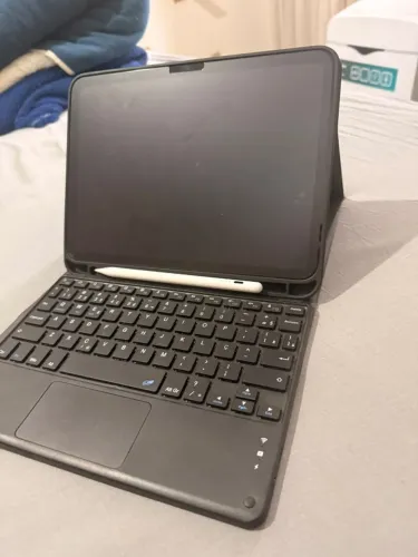 iPad 11 A16 256GB Azul + Teclado Trackpad + Caneta + Capa