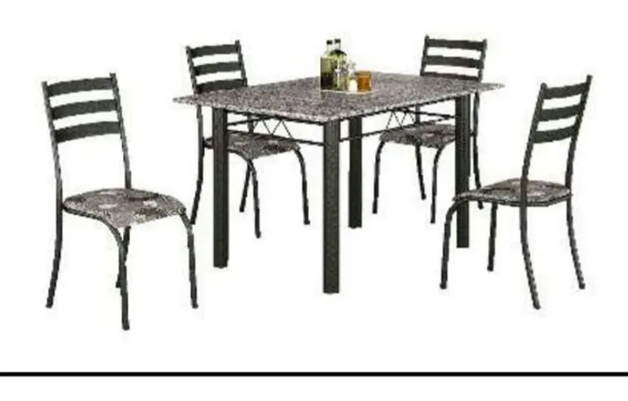Cozinha/mesa/cadeiras/