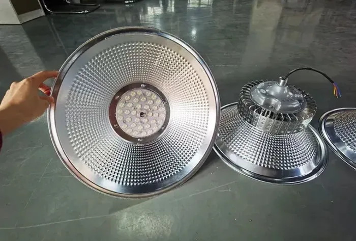 Luminária HIGH BAY LED 100w - 150w - 200w