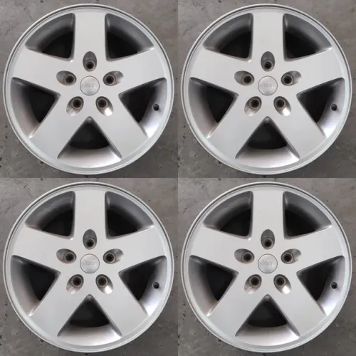 RODA 17 ORIGINAL JEEP