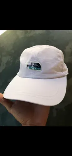 Bone The North Face pra hoje