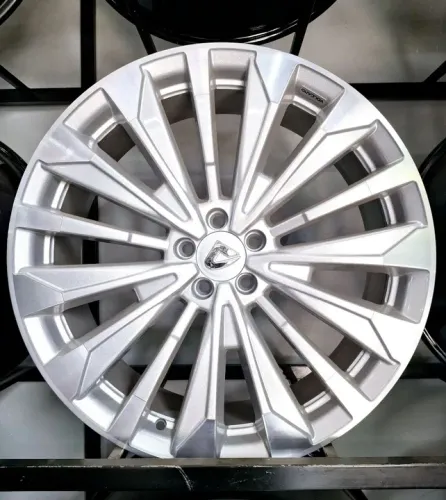 Promoção Rodas Aro 20x7,5' Corolla 2024 5x100 Volcano Novas