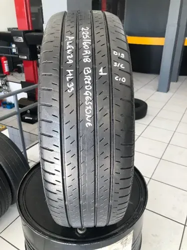 Pneu 225/60r18 Bridgestone Alenza Hl33 100h