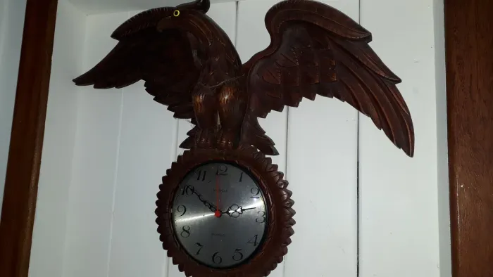 Artesanato águia entalhe madeira