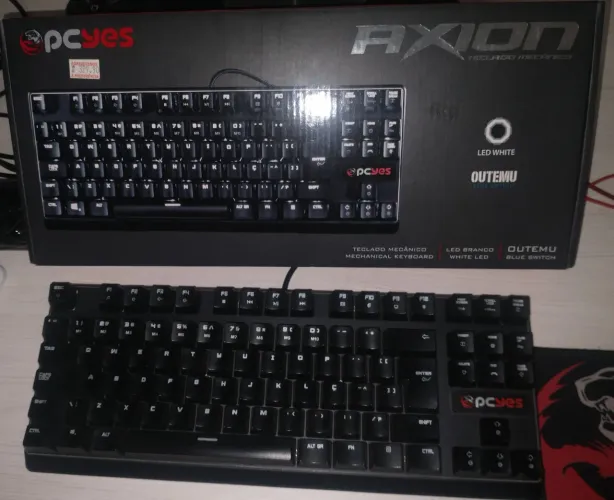 Teclado Mecânico Gamer Axion - PCYES - Switch Blue + mouse de brinde 