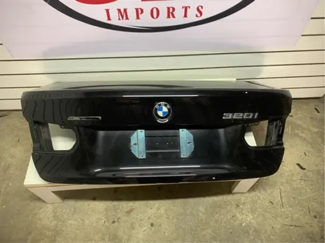 Tampa Porta Mala Bmw 320 13 14 15 16