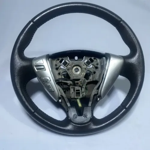 Volante de Couro Nissan Versa 2019