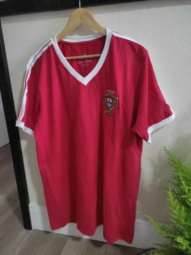 Camiseta Portugal - Linha Retrô