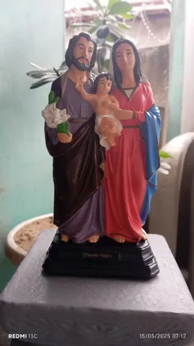Estátua Sagrada Família 35cm em concreto cimento para Decoração Externa