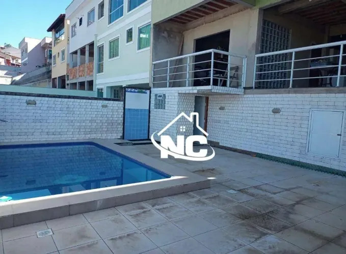 Novos Começos Imóveis vende - Casa Triplex com 4 quartos sendo 2 suítes , 240 m² por R$ 57