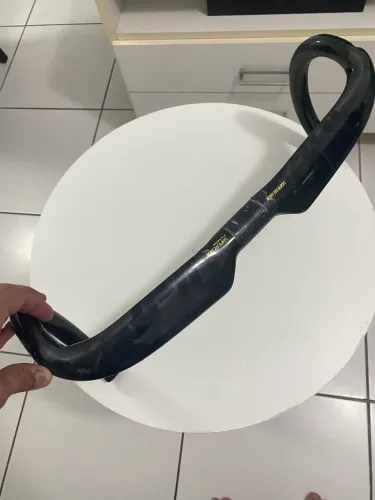Guidon de carbono TRINCADO - para quem quiser comprar para recuperar 
