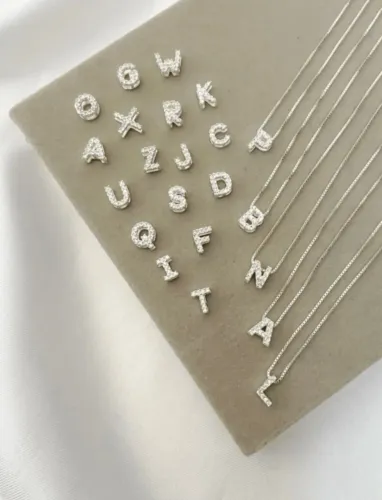 Colar de inicial prata 925 letra i
