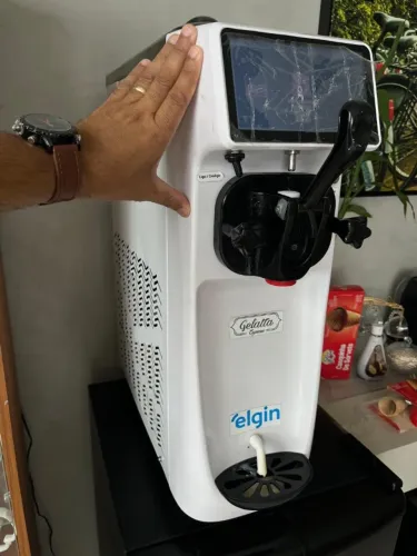 Máquina de Sorvete ELGIN