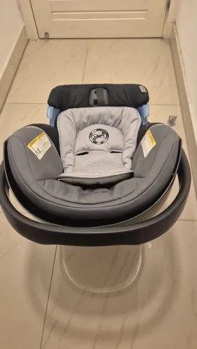 bebê conforto cybex cloud q