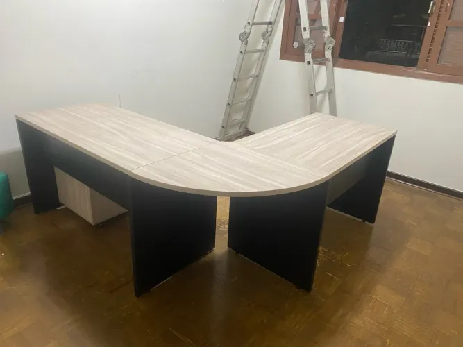 Mesa em L